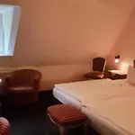 Marienhof 3*