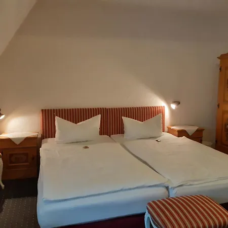 Marienhof Гкоберн-Гондорф