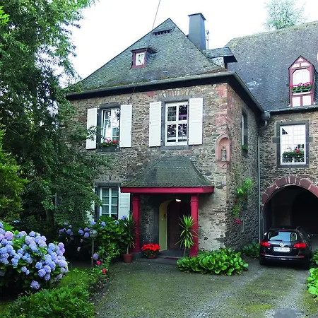Marienhof 3*