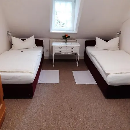 Marienhof Гкоберн-Гондорф